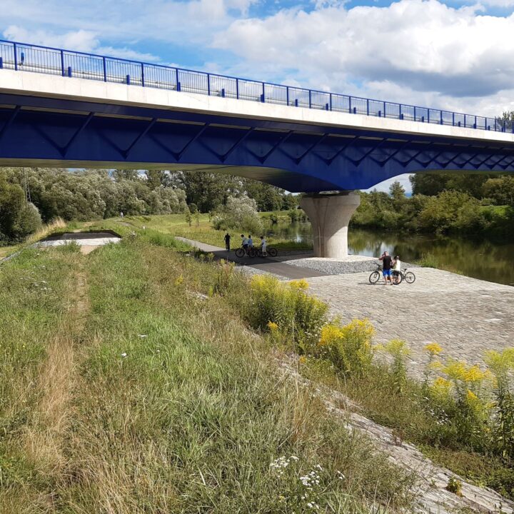 X:\FOTO-VIDEO\01-Mosty silniční\Karviná - obchvat\2023-08-04-foto od Gunky po dokončení\SO 202\